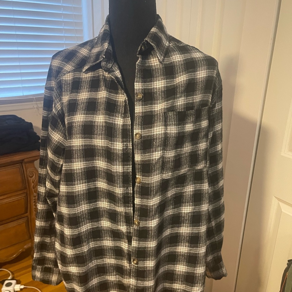 Hollister Black and White Checkered Shirt